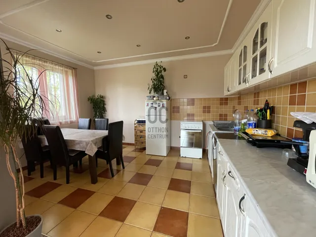 Eladó ház Kecskemét, Szarkás 80 nm