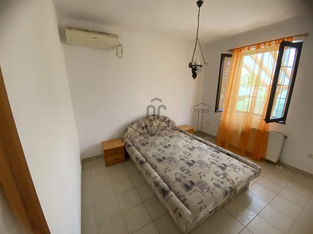 Kiadó ház Kerekegyháza 220 nm