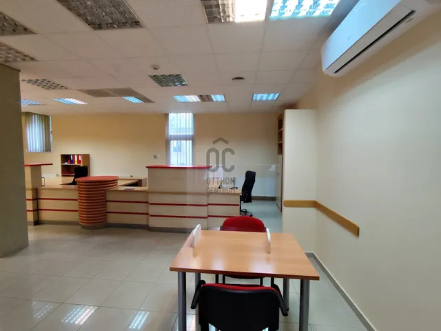 Kiadó kereskedelmi és ipari ingatlan Kecskemét, Belváros 125 nm