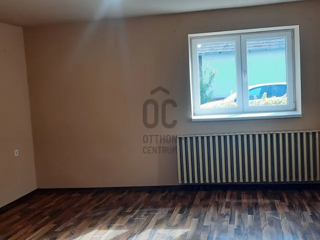 Eladó ház Tiszaalpár 67 nm