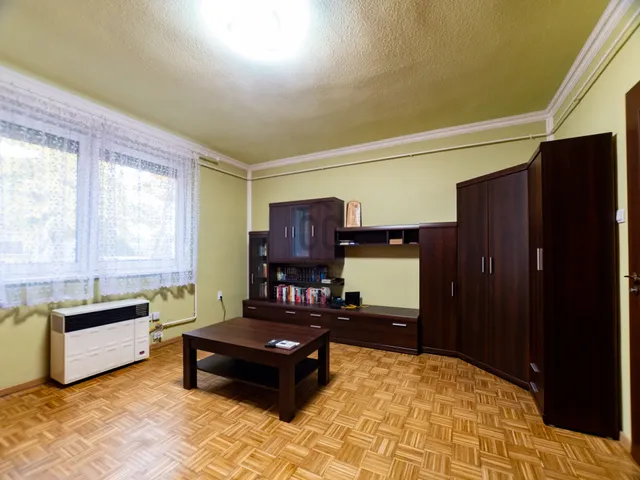 Eladó lakás Kecskemét, Műkertváros 50 nm