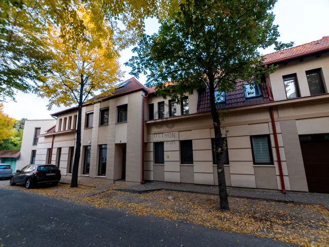 Eladó lakás Kecskemét, Belváros 107 nm