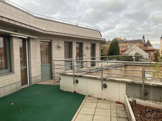 Kiadó lakás Kecskemét, Belváros 118 nm