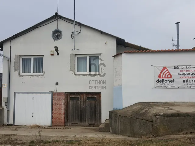 Eladó kereskedelmi és ipari ingatlan Kecskemét, Alsószéktó 200 nm