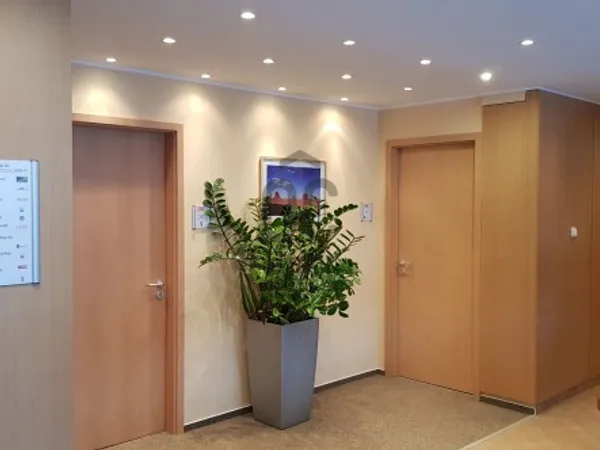 Eladó kereskedelmi és ipari ingatlan Kecskemét, Villanegyed 485 nm