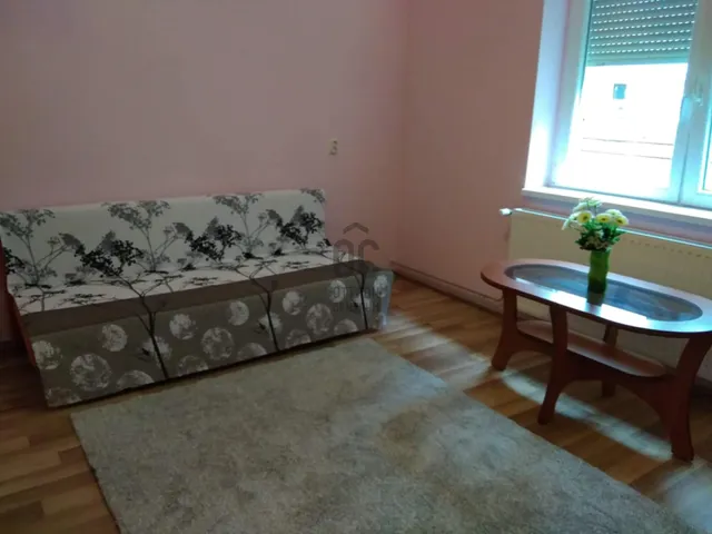 Eladó ház Szolnok 62 nm