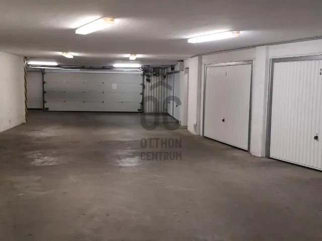 Eladó garázs Kecskemét, Belváros 16 nm