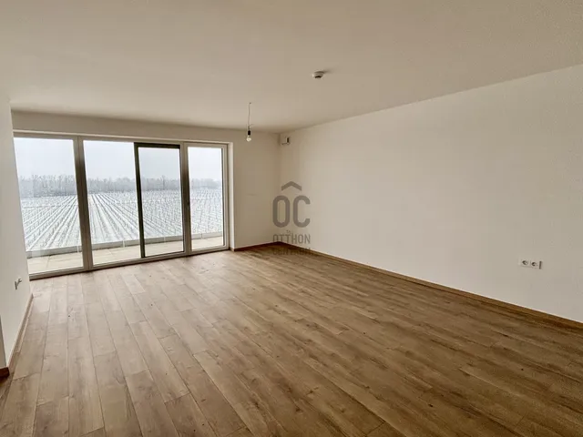 Eladó lakás Ballószög