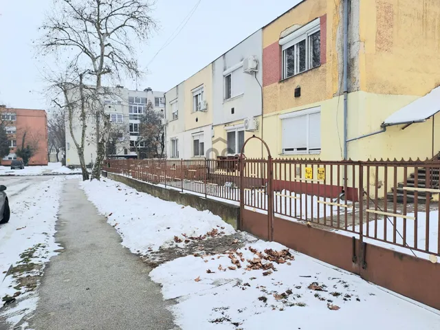 Eladó lakás Kecskemét, Műkertváros 38 nm