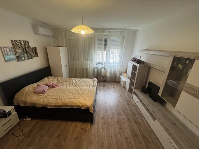 Eladó lakás Kecskemét, Széchenyiváros 33 nm