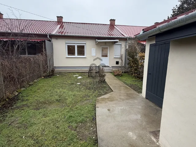 Eladó ház Kecskemét, Petőfiváros 62 nm