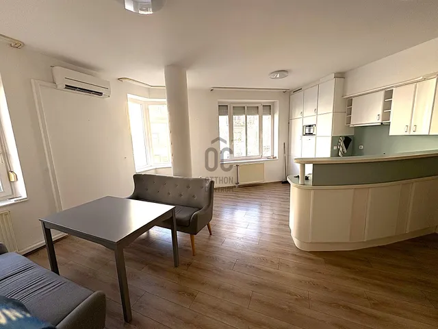 Eladó lakás Kecskemét, Belváros 69 nm