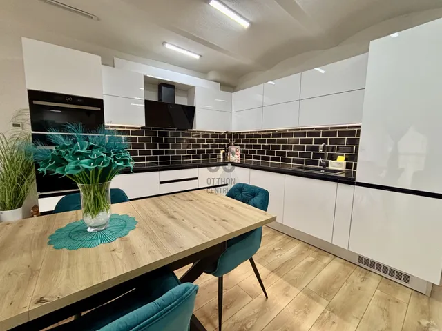 Eladó lakás Kecskemét, Belváros 90 nm