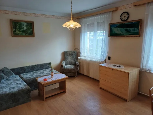 Eladó lakás Kecskemét, Műkertváros 51 nm