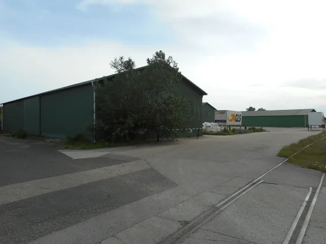 Kiadó kereskedelmi és ipari ingatlan Kecskemét, Szolnokihegy 560 nm