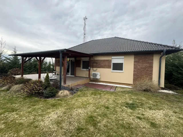 Kiadó ház Jakabszállás 120 nm