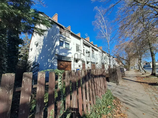 Eladó ház Kecskemét, Villanegyed 210 nm