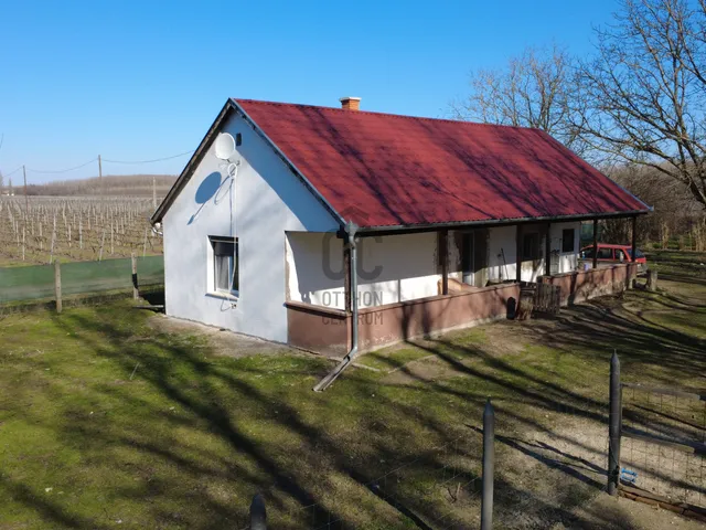 Eladó ház Izsák 75 nm