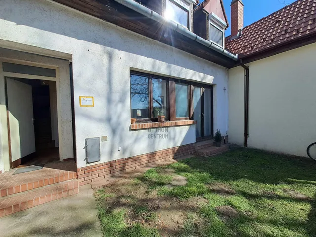 Eladó ház Kecskemét, Hollandfalu 120 nm