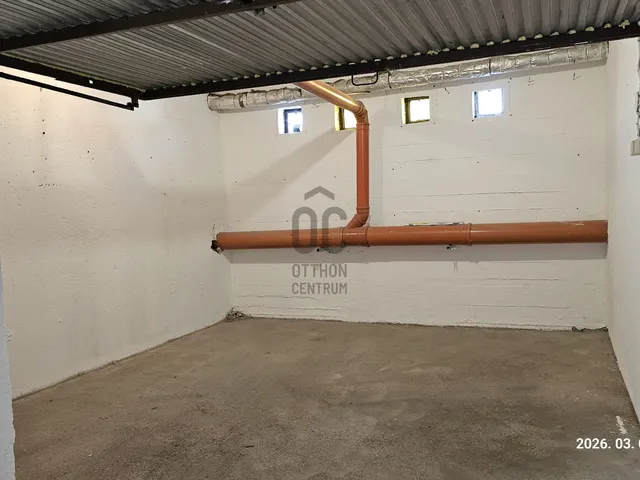 Eladó garázs Kecskemét, Hunyadiváros 19 nm