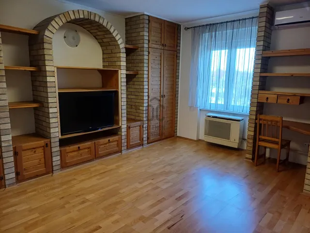 Kiadó lakás Kecskemét, Belváros 52 nm