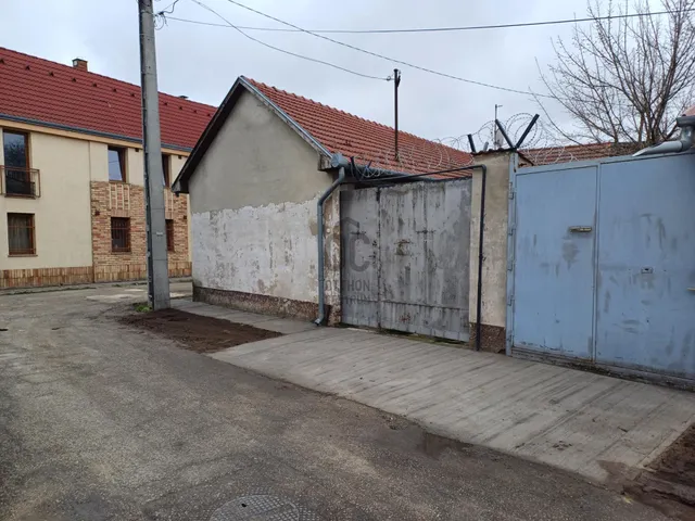 Eladó ház Kecskemét, Erzsébetváros 62 nm