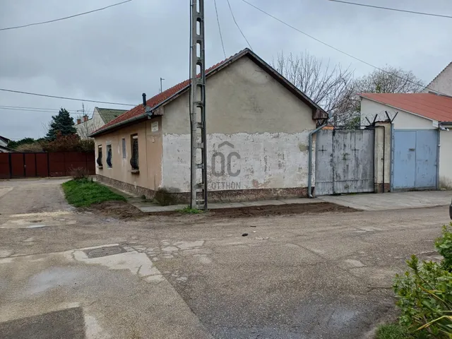 Eladó ház Kecskemét, Erzsébetváros 62 nm