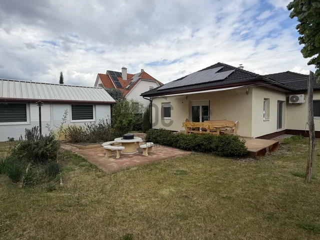 Eladó ház Kecskemét, Alsószéktó 103 nm