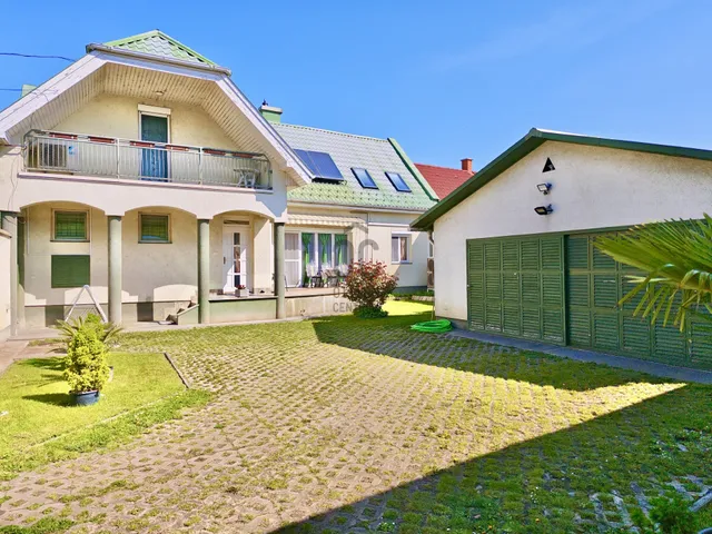 Eladó ház Kiskunfélegyháza 200 nm