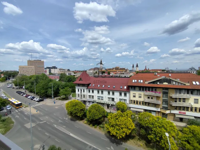 Eladó lakás Kecskemét, Belváros 74 nm