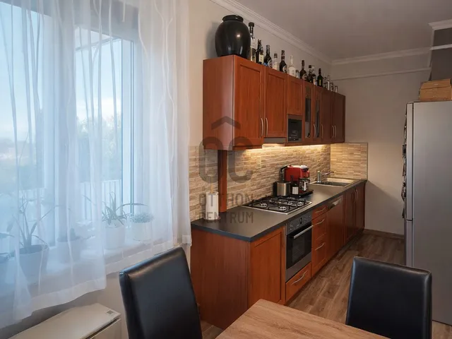 Eladó lakás Kecskemét, Hunyadiváros 62 nm