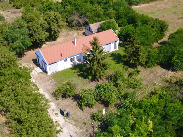 Eladó ház Tiszaalpár 144 nm