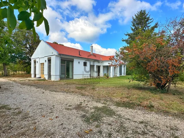 Eladó ház Tiszaalpár 144 nm