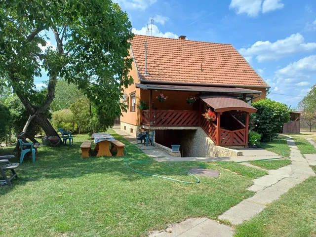 Eladó ház Kecskemét, Szolnokihegy 80 nm