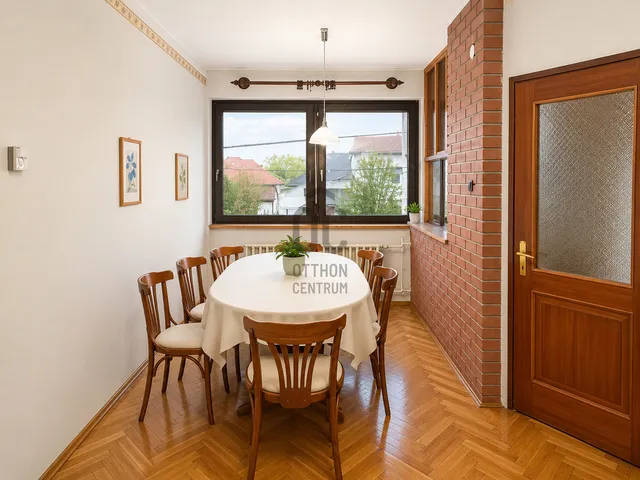 Eladó ház Kecskemét, Hunyadiváros 112 nm