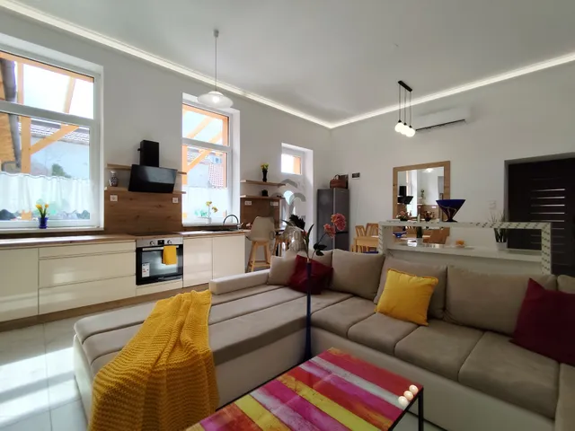 Kiadó lakás Kecskemét, Belváros 64 nm