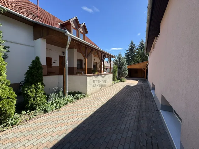 Eladó ház Kecskemét, Petőfiváros 167 nm