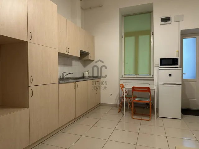 Eladó lakás Budapest VI. kerület 55 nm