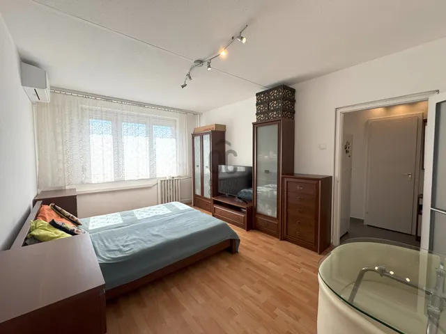 Eladó lakás Budapest XV. kerület, Újpalota 35 nm