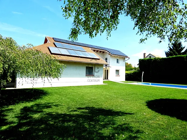 Eladó ház Budapest XVII. kerület, Rákoscsaba-Újtelep 210 nm