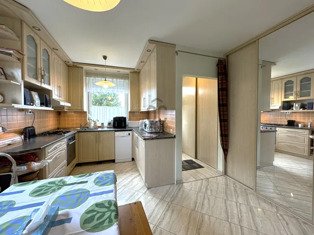 Eladó ház Isaszeg 131 nm