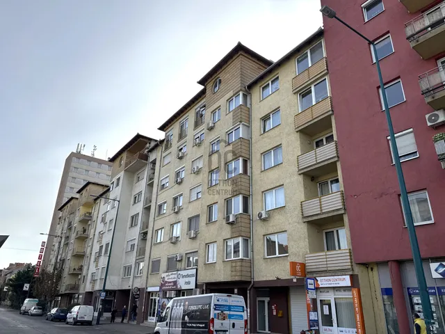 Eladó lakás Budapest XIV. kerület, Herminamező 45 nm