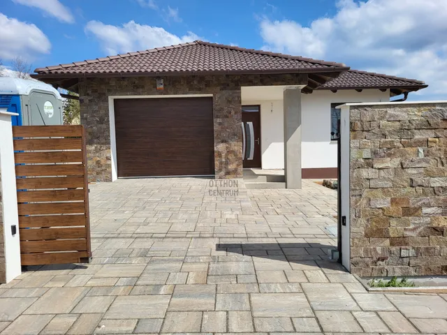 Eladó ház Érd, Dombosváros 150 nm