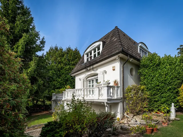 Kiadó ház Budapest II. kerület, Máriaremete 370 nm