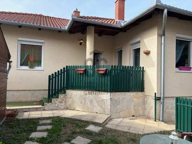 Kiadó ház Érd 165 nm