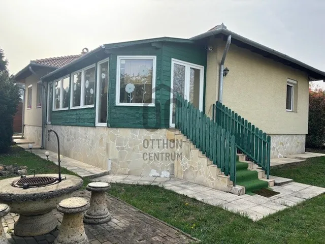 Kiadó ház Érd 165 nm