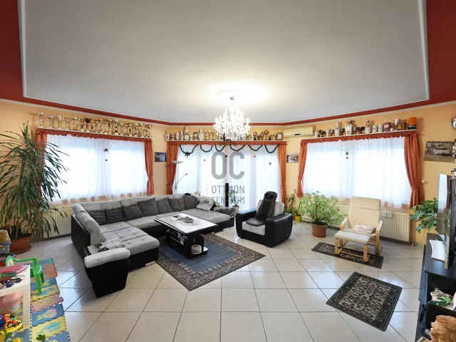 Eladó ház Budapest XIV. kerület, Rákosfalva 245 nm