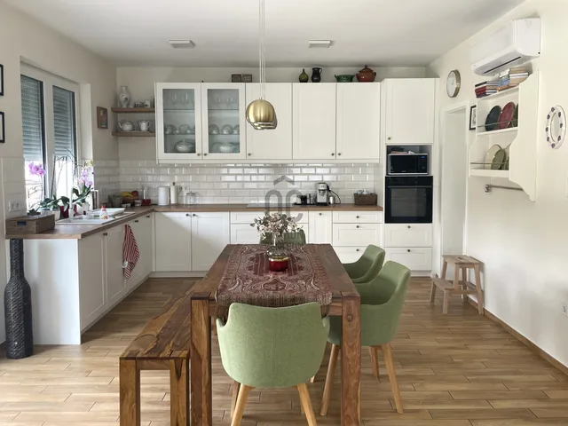 Eladó ház Üllő 123 nm