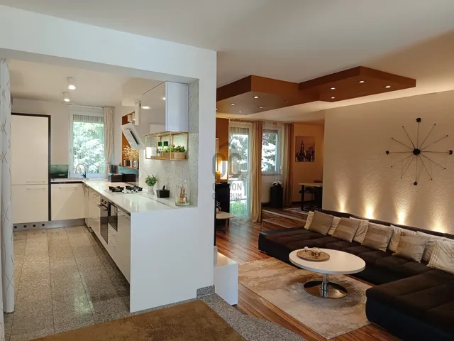 Eladó ház Budapest XIV. kerület, Rákosfalva 260 nm