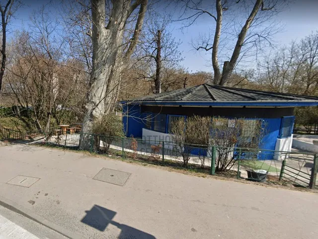 Eladó kereskedelmi és ipari ingatlan Budapest III. kerület, Aquincum 66 nm